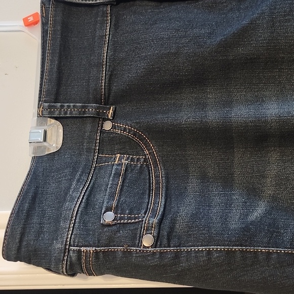 Jegging Skinny High-Rise Jean - Picture 5 of 16